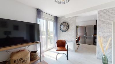 Appartement - 91 m² - 6 pièces