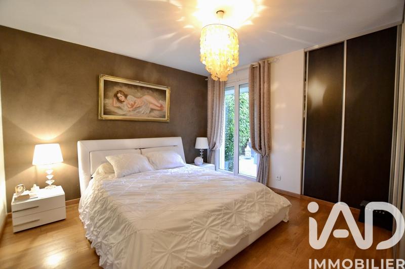 Maison de maîtres - 181 m² - 8 pièces