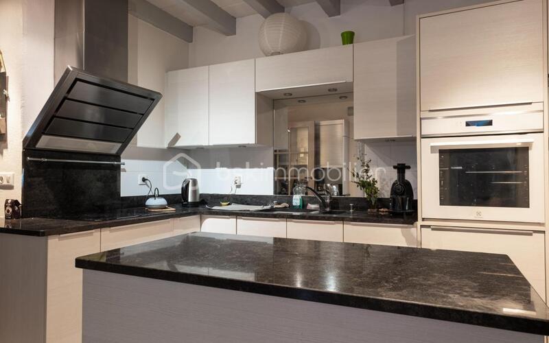 Maison en pierre - 250 m² - 9 pièces