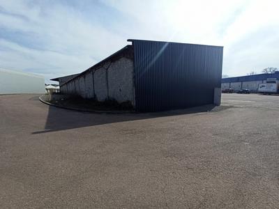 Entrepôt - 300 m²
