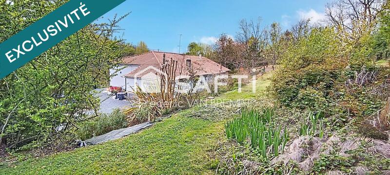 Maison - 228 m² - 8 pièces