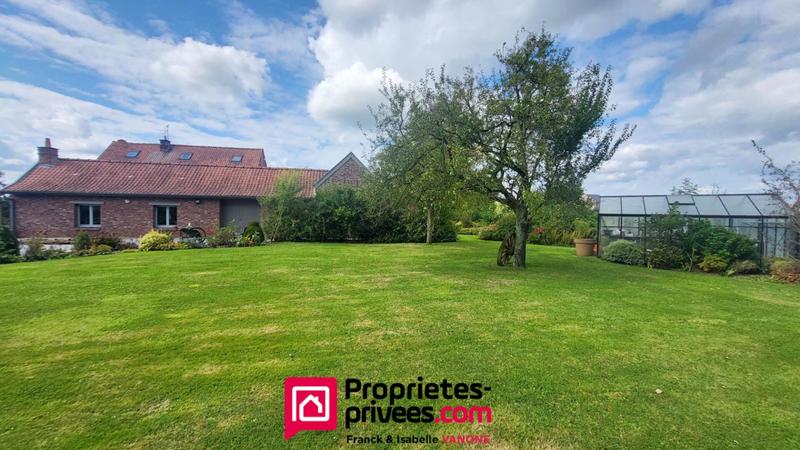 Corps de ferme - 249 m² - 11 pièces