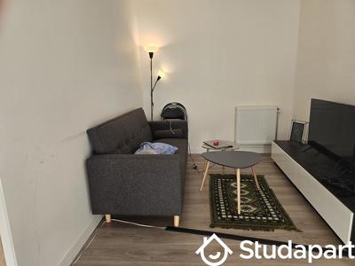 Chambre - 11 m² - 1 pièce