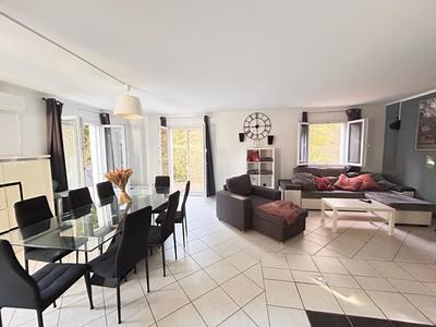 Maison - 137 m² - 6 pièces