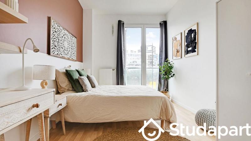 Chambre - 9 m² - 1 pièce