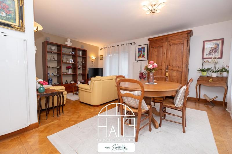 Pavillon - 180 m² - 6 pièces