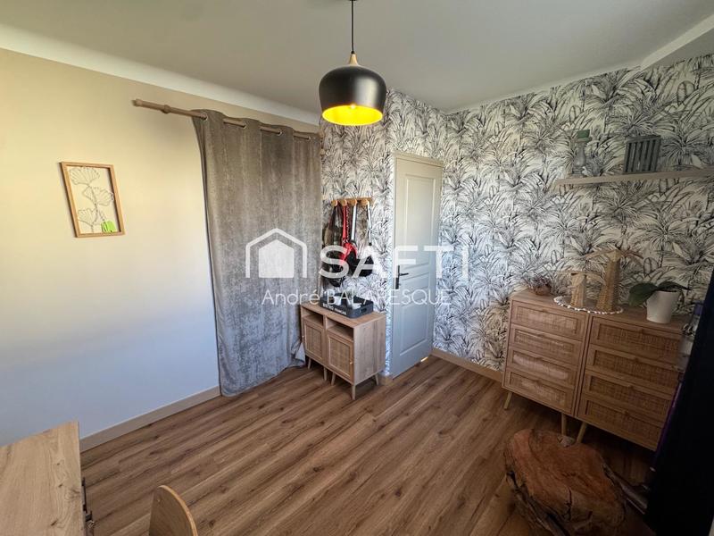 Maison - 93 m² - 6 pièces