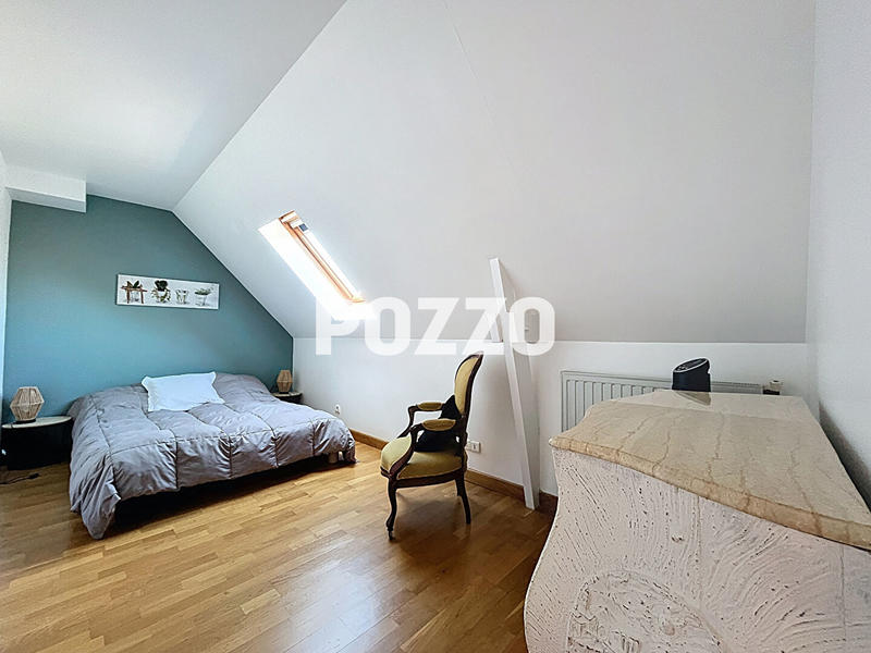 Maison - 187 m² - 7 pièces