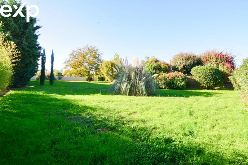 Maison - 300 m² - 9 pièces