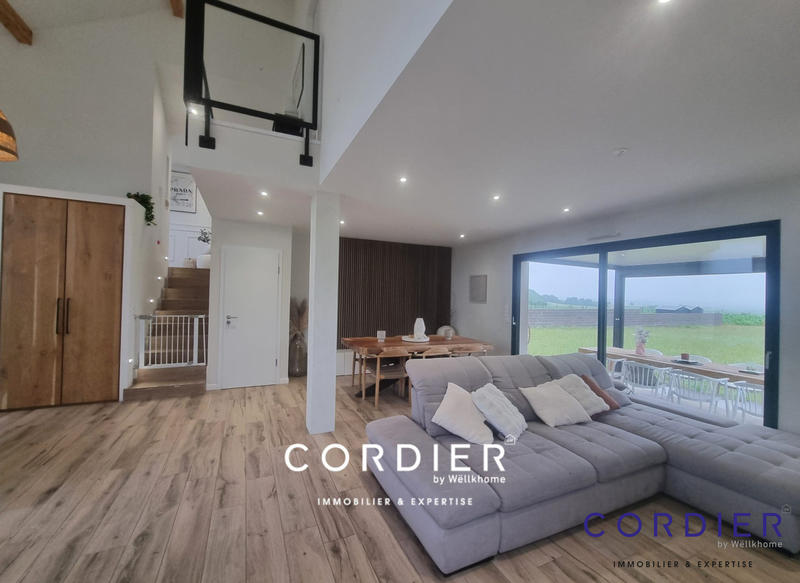 Maison - 128 m² - 6 pièces