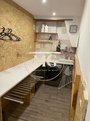 Maison - 185 m² - 6 pièces