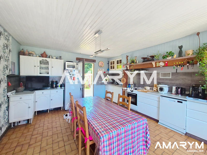 Maison traditionnelle - 143 m² - 8 pièces