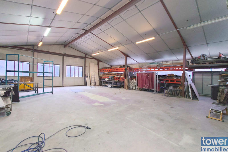 Fonds de commerce - Magasins - 900 m²