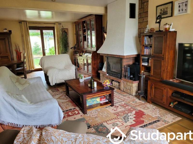 Chambre - 10 m² - 1 pièce