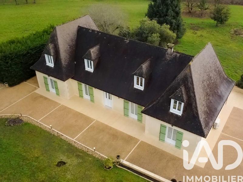 Maison - 180 m² - 8 pièces