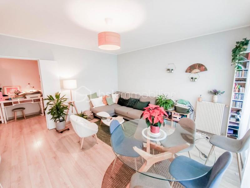 Appartement - 70 m² - 3 pièces