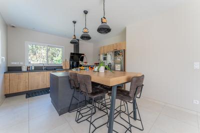 Maison - 159 m² - 6 pièces