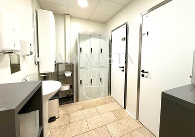 Local commercial - 203 m² - 2 pièces