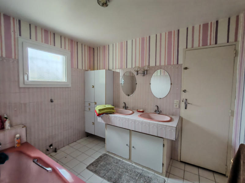 Maison - 158 m² - 8 pièces