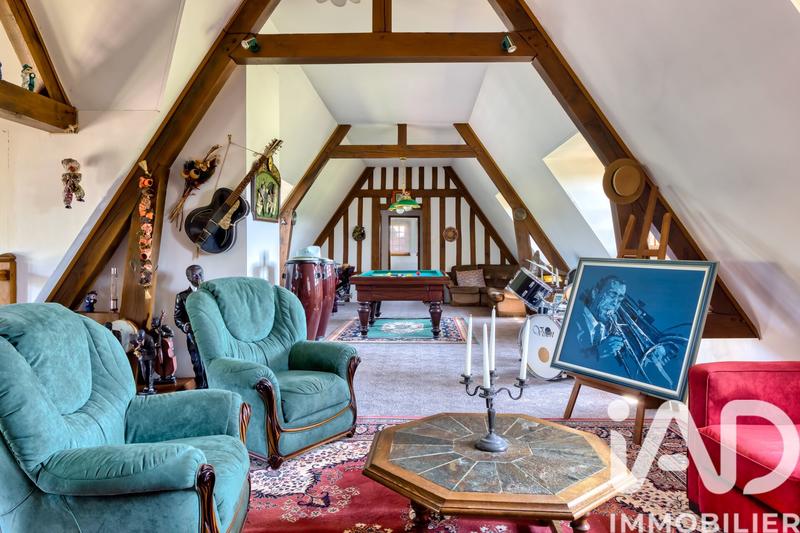 Maison - 280 m² - 7 pièces