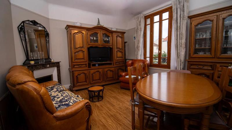 Maison - 85 m² - 5 pièces