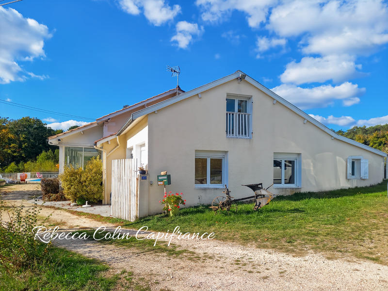 Longère - 290 m² - 12 pièces