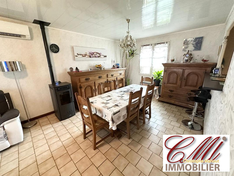 Maison - 93 m² - 4 pièces