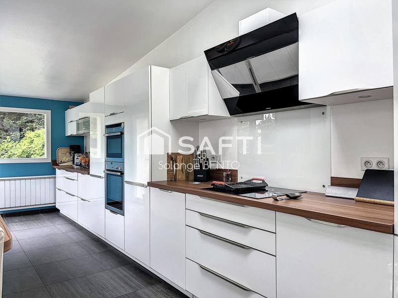 Maison - 192 m² - 8 pièces