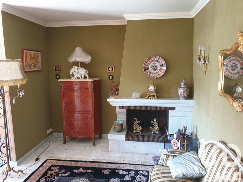 Maison de ville - 200 m² - 6 pièces