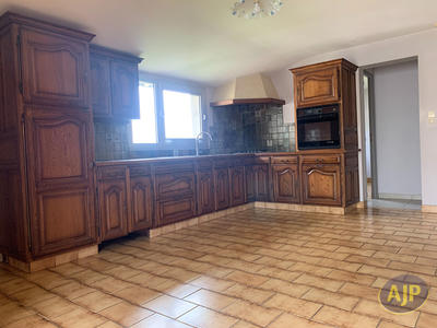 Maison - 83 m² - 3 pièces