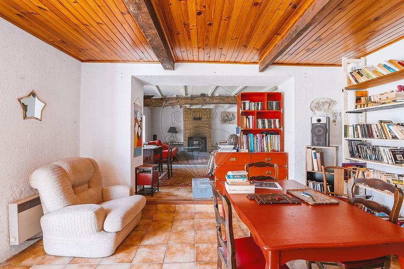 Propriété - 218 m² - 8 pièces