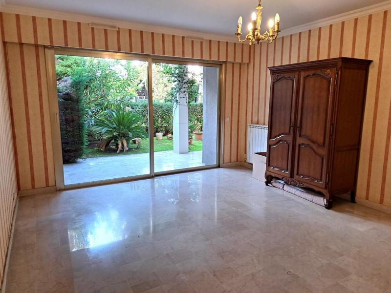 Appartement - 100 m² - 4 pièces