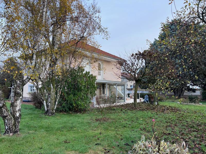 Maison traditionnelle - 120 m² - 10 pièces