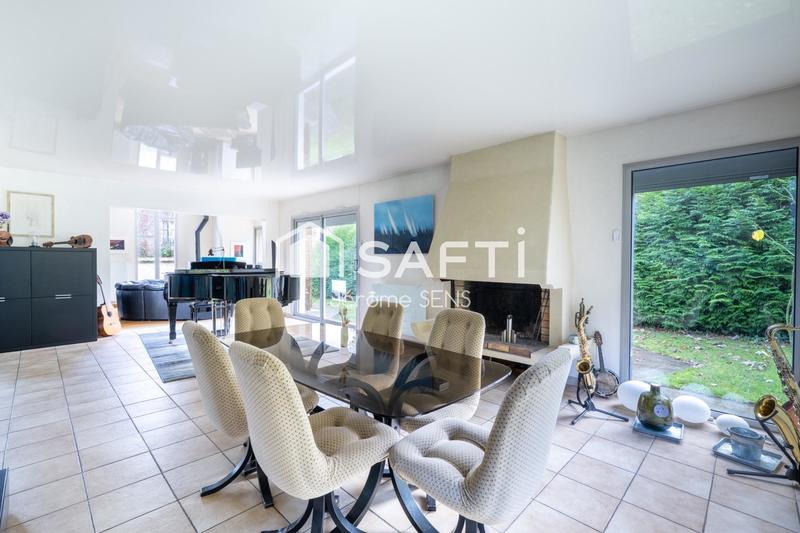 Maison - 152 m² - 7 pièces