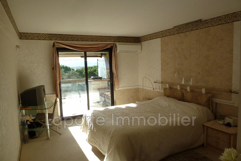 Appartement - 110 m² - 4 pièces