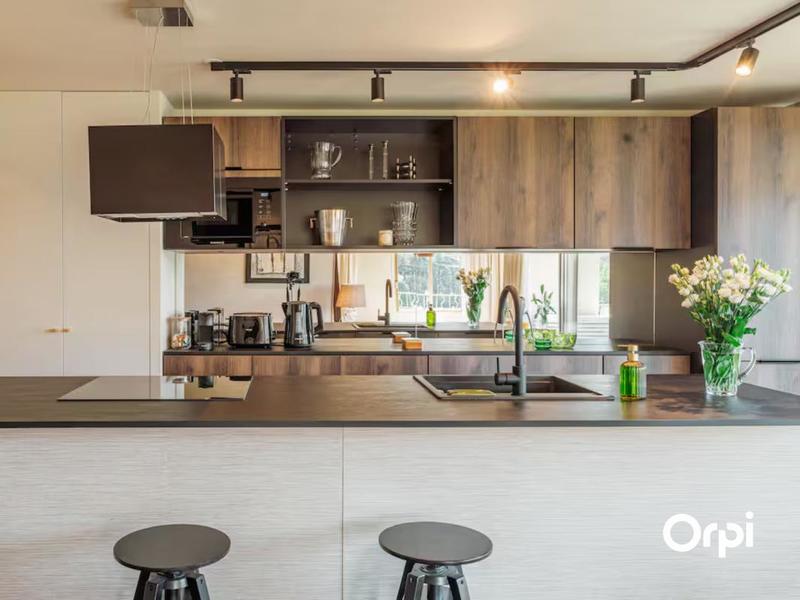 Appartement - 81 m² - 4 pièces