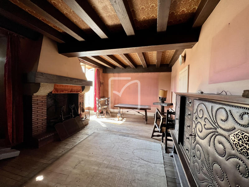 Maison - 322 m² - 12 pièces