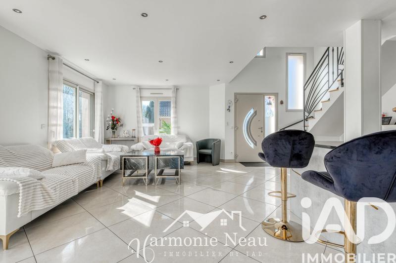 Maison - 125 m² - 6 pièces