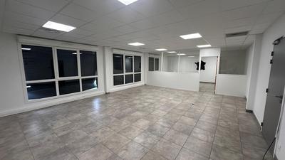 Bureau - 328 m² - 4 pièces