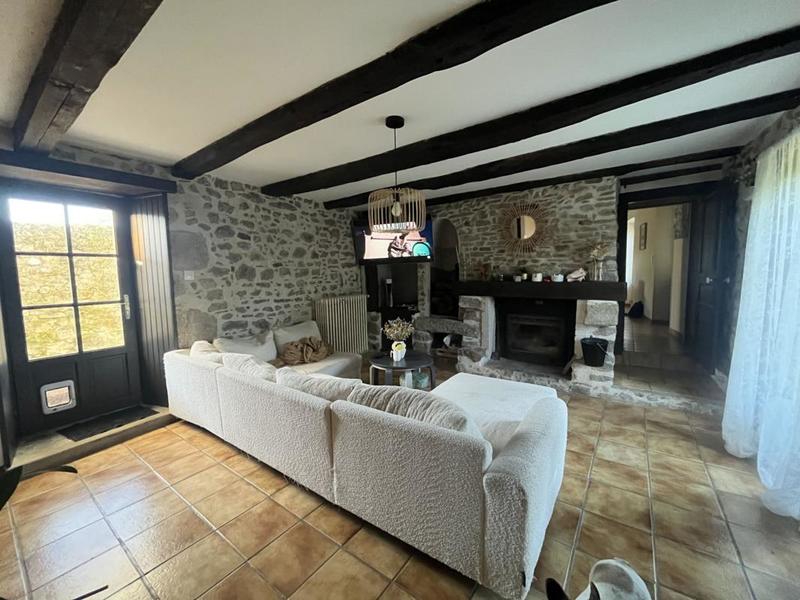 Maison - 96 m² - 4 pièces