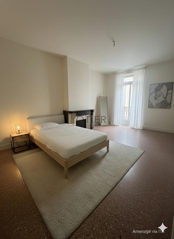 Appartement - 100 m² - 4 pièces