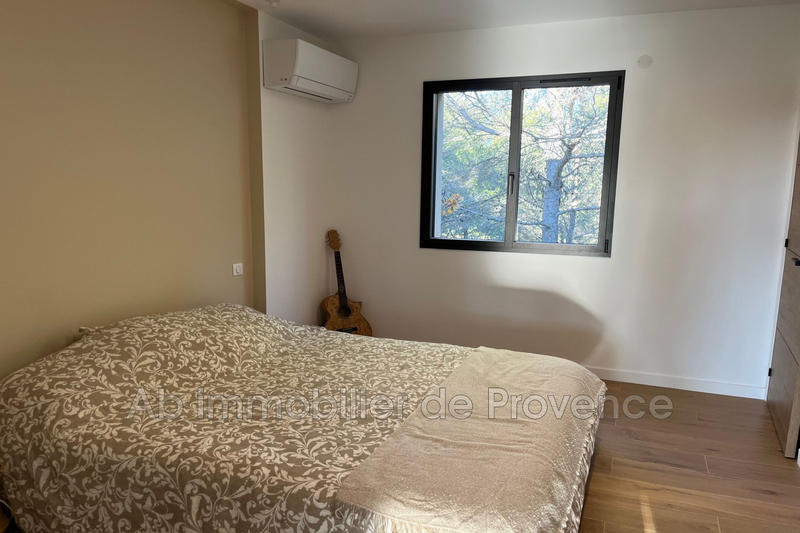 Maison contemporaine - 83 m² - 6 pièces