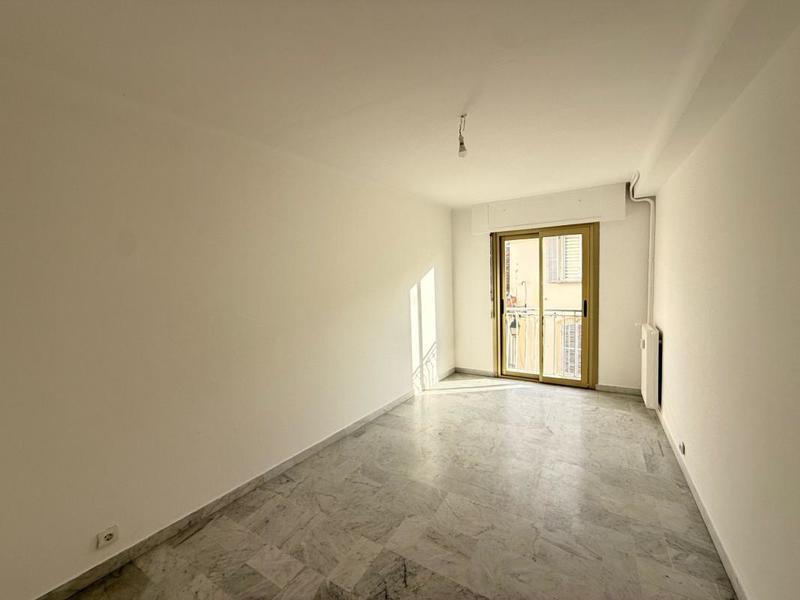 Appartement - 84 m² - 3 pièces