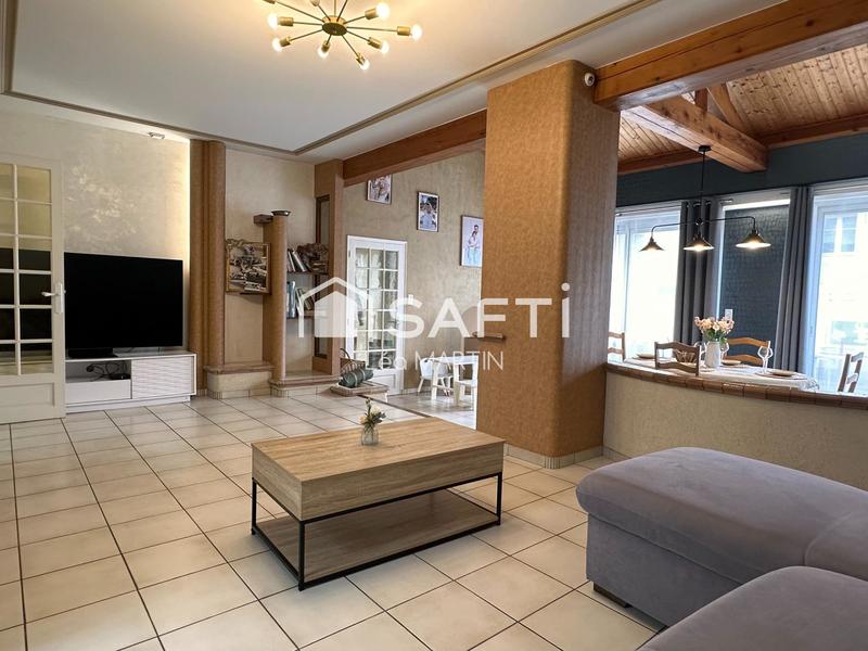 Maison - 152 m² - 6 pièces