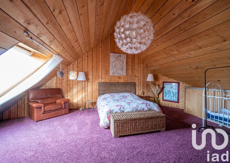 Maison - 180 m² - 8 pièces