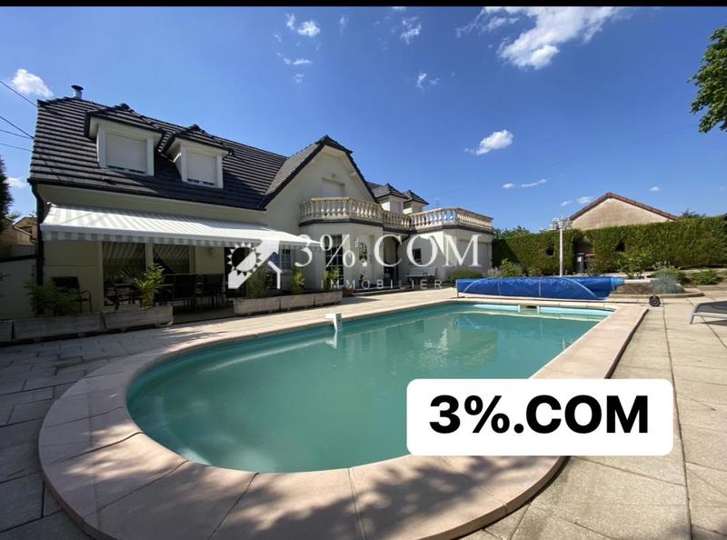 Demeure - 203 m² - 7 pièces