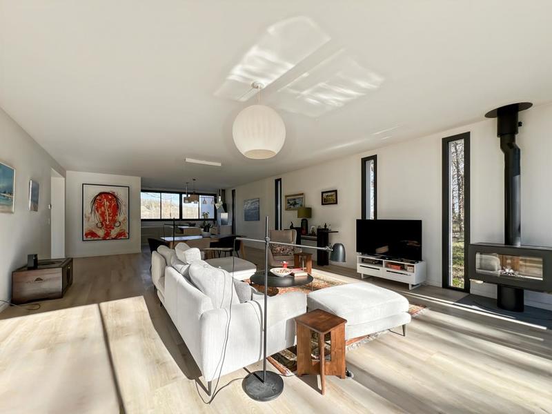 Maison - 198 m² - 5 pièces