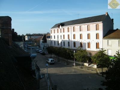 Maison - 260 m² - 12 pièces