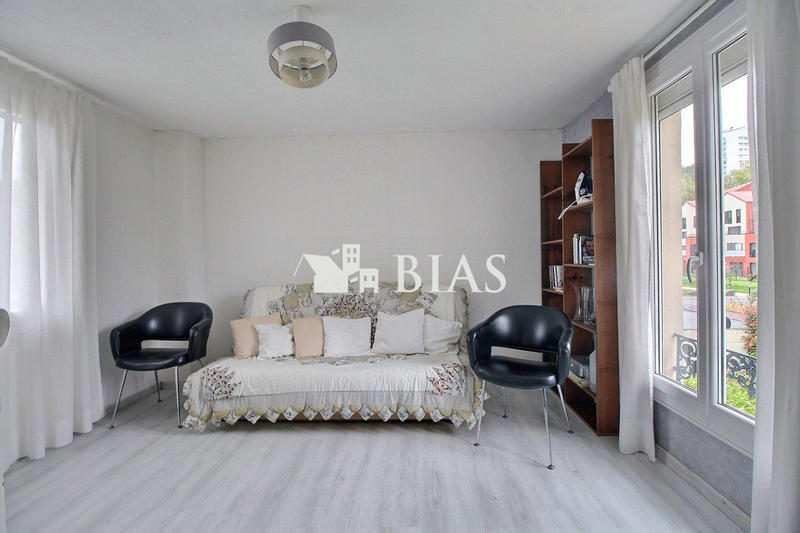 Maison - 92 m² - 4 pièces