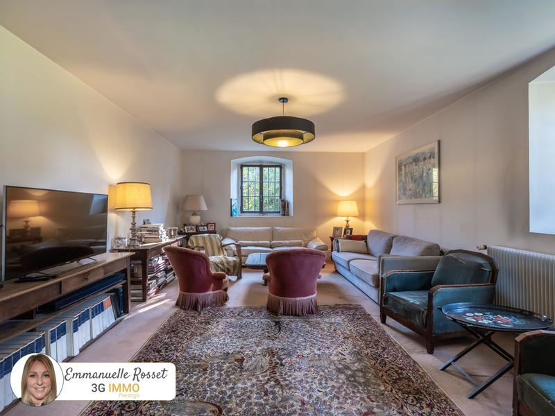 Maison de domaine - 553 m² - 15 pièces